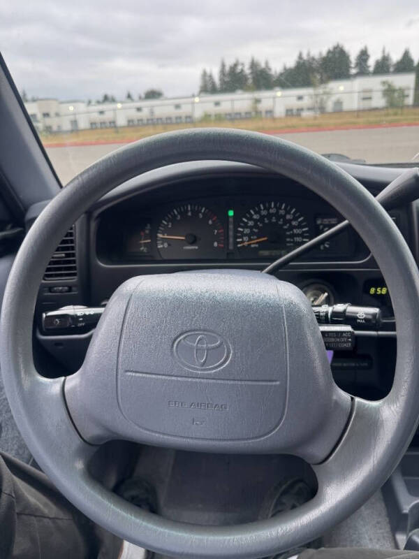 2000 Toyota Tacoma SR5