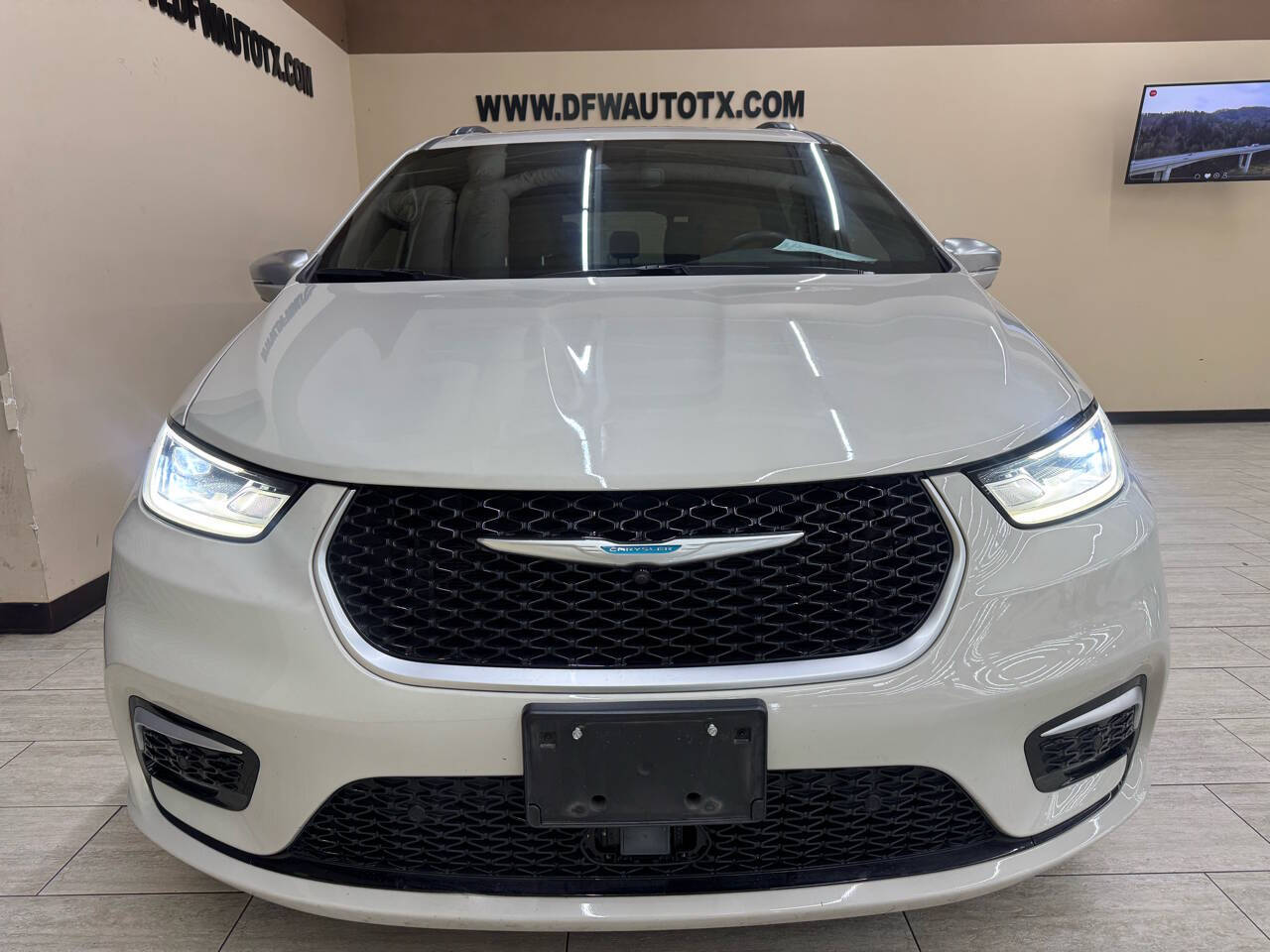 2021 Chrysler Pacifica Hybrid for sale at DFW Auto & Services Inc in Fort Worth, TX