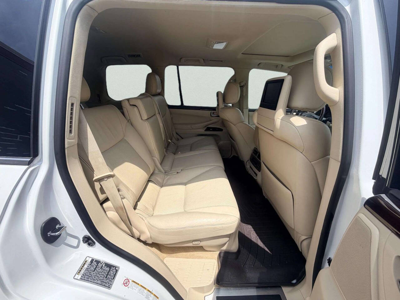 LexusLX 57029