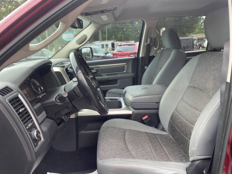 2016 RAM 1500 SLT