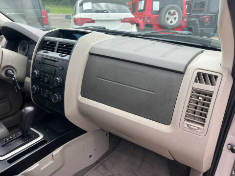 2011 Ford Escape XLS