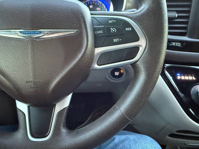 2017 Chrysler Pacifica LX