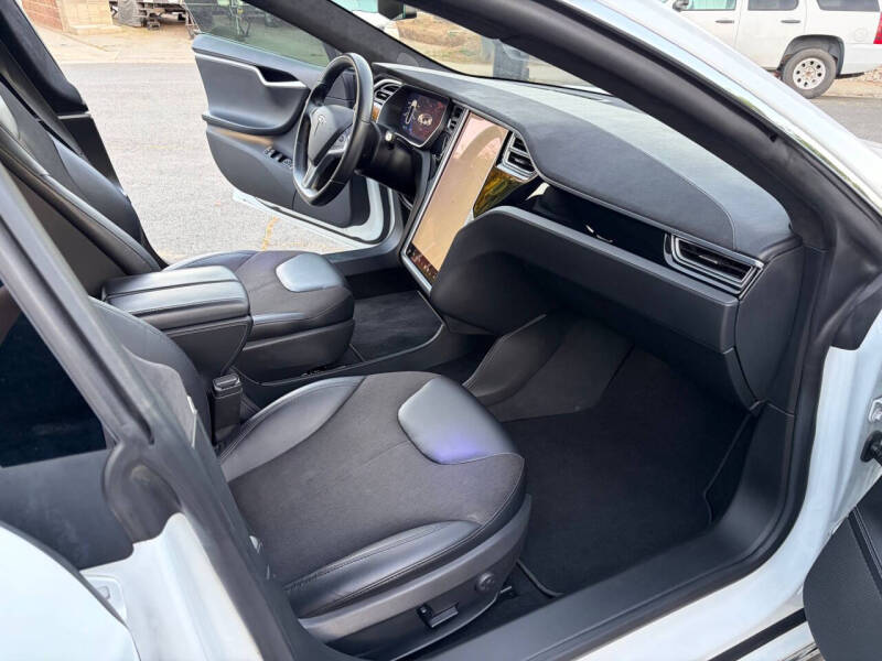 2014 Tesla Model S P85