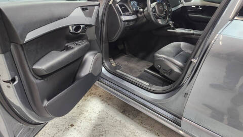 2018 Volvo XC90 T5 Momentum 7-Passenger