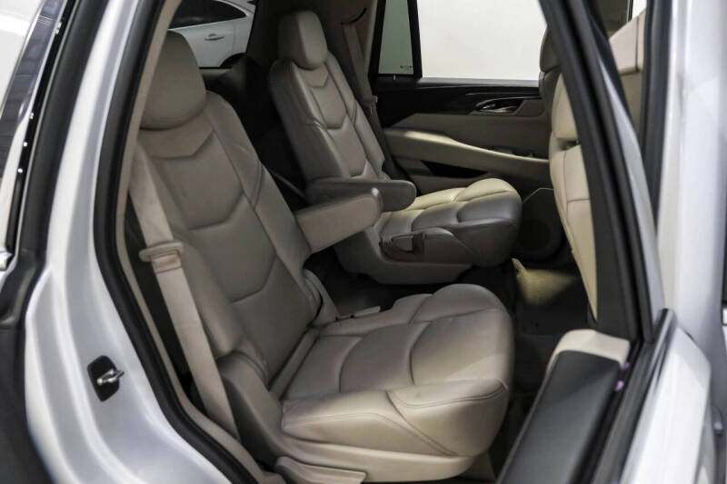 2020 Cadillac Escalade Luxury