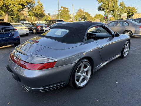 2004 Porsche 911 Carrera 4S
