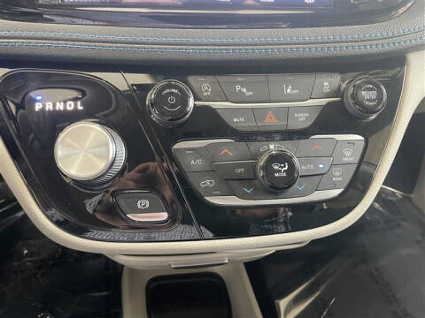 2021 Chrysler Pacifica Touring