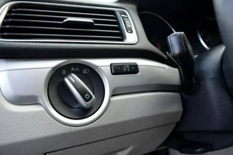 2016 Volkswagen Passat 1.8T S