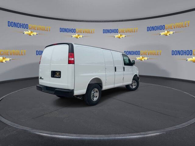 2026 Chevrolet Express 2500