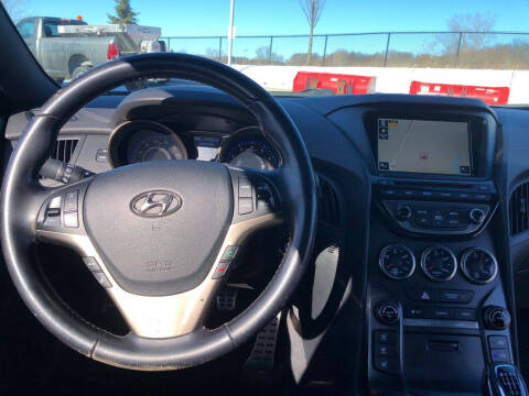 2013 Hyundai Genesis Coupe 3.8 Track