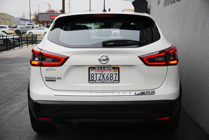 2020 Nissan Rogue Sport S