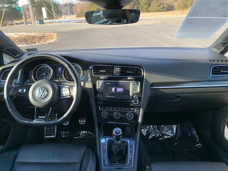 2017 Volkswagen Golf R 4Motion