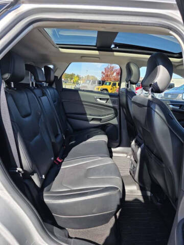 2019 Ford Edge Titanium