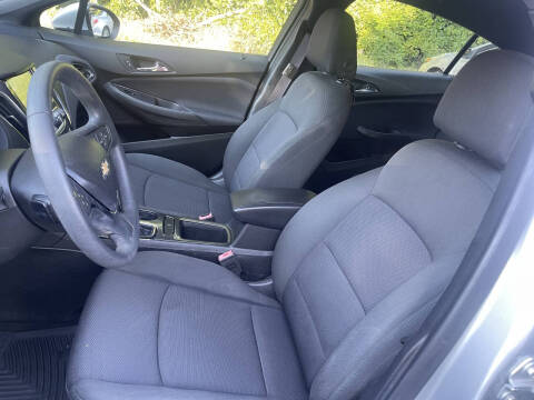 2017 Chevrolet Cruze LT Auto