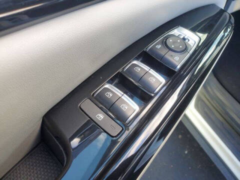 2023 Kia Carnival EX