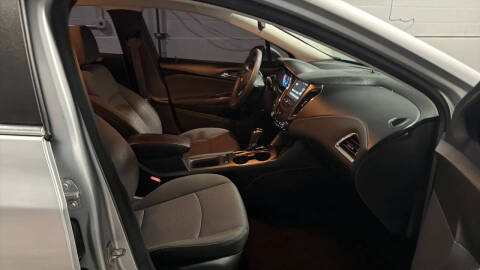 2017 Chevrolet Cruze LT Auto