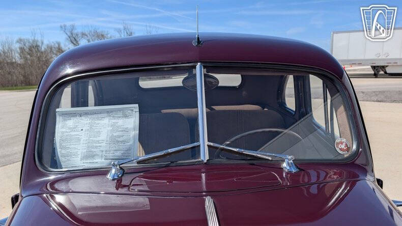 1940 Ford Deluxe
