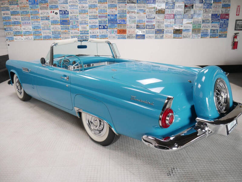 1956 Ford Thunderbird