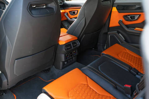 2022 Lamborghini Urus