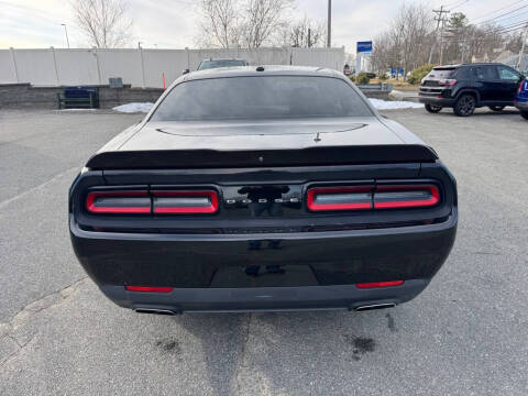 2019 Dodge Challenger SXT