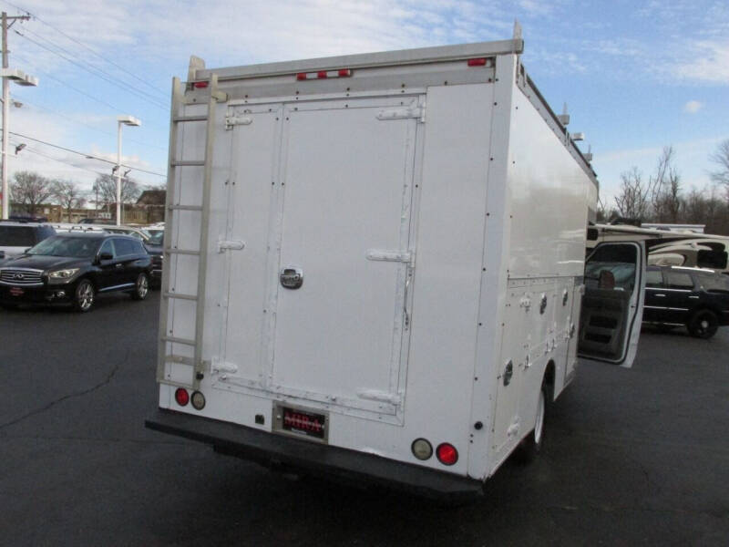 2012 Ford E-Series E-350 SD