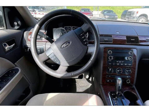 2009 Ford Taurus SE