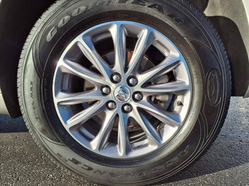 2023 Buick Enclave Essence