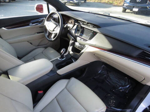 2017 Cadillac XT5 Premium Luxury