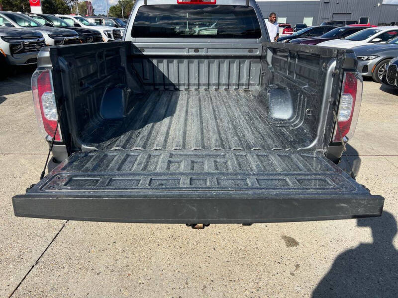 2022 GMC Canyon Elevation Standard