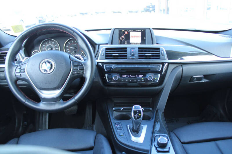 2017 BMW 3 Series 330i