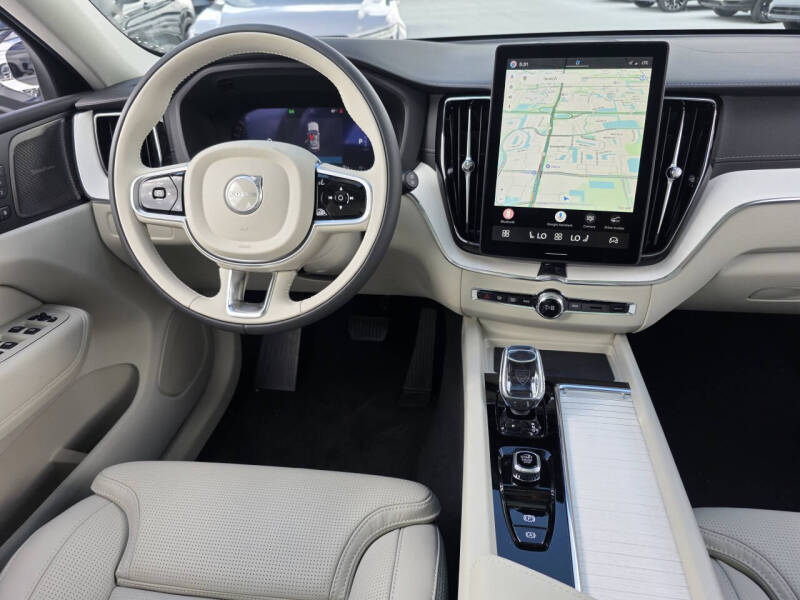 2026 Volvo XC60 B5 Ultra