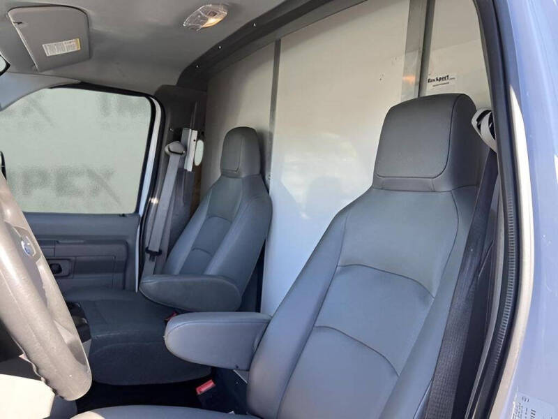 2024 Ford E-Series