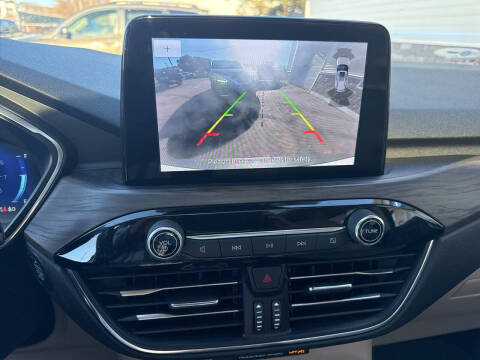 2020 Ford Escape Titanium