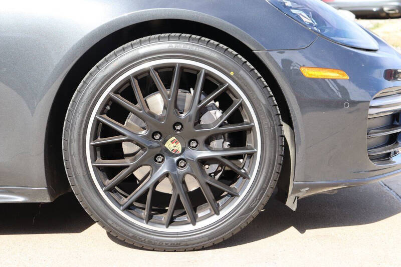 2017 Porsche Panamera