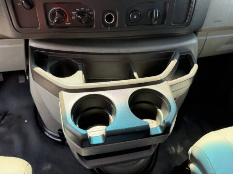 2013 Ford E-Series E-250