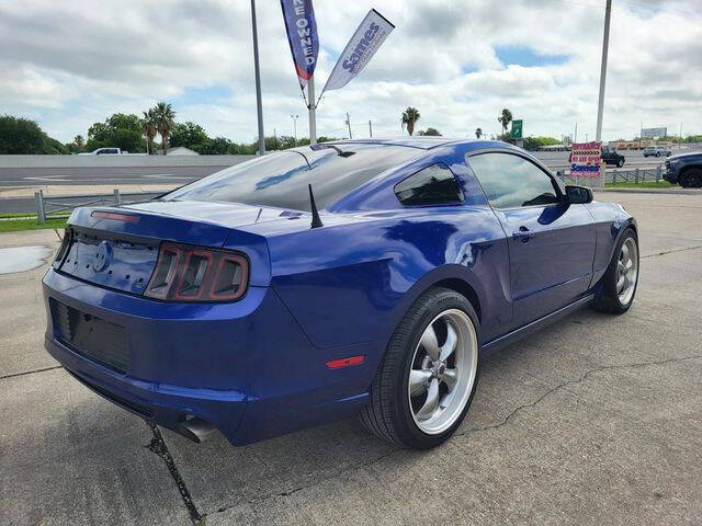 2014 Ford Mustang V6