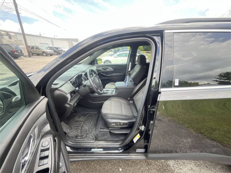 2022 Chevrolet Traverse LT Cloth