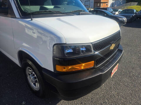 2018 Chevrolet Express 2500
