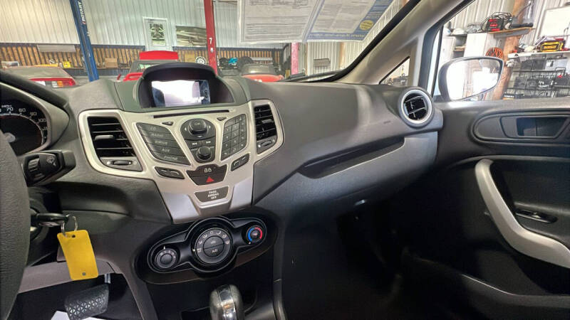2013 Ford Fiesta SE