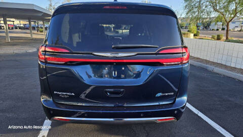 2023 Chrysler Pacifica Plug-In Hybrid Limited