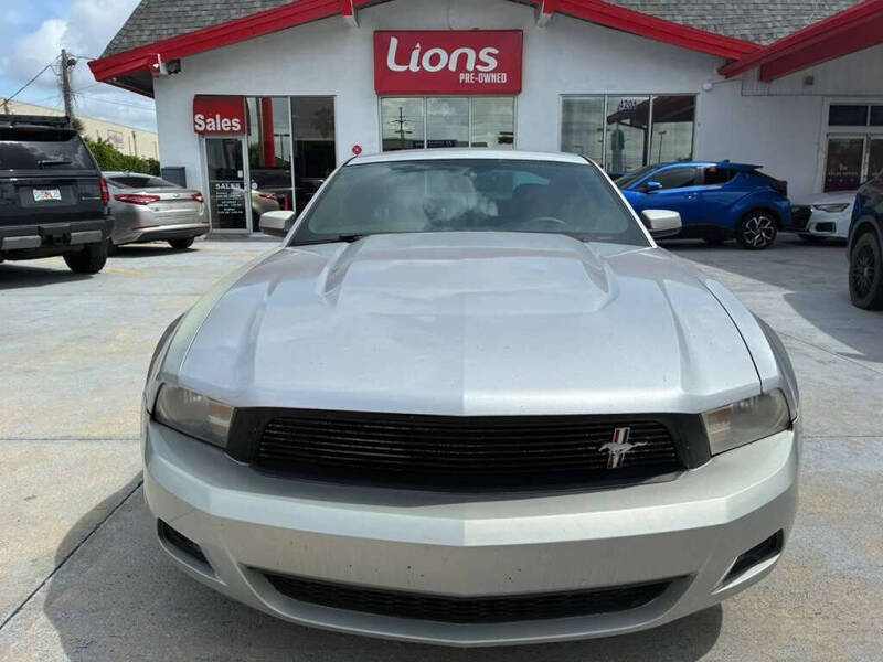 2012 Ford Mustang V6