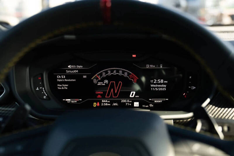 2024 Lamborghini Urus Performante