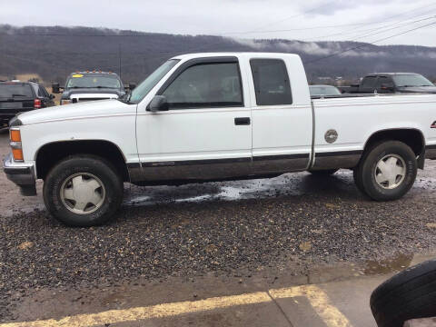 1996 Chevrolet C/K 1500 Series for sale at Troy's Auto Sales in Dornsife PA