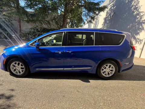 2020 Chrysler Pacifica Touring L