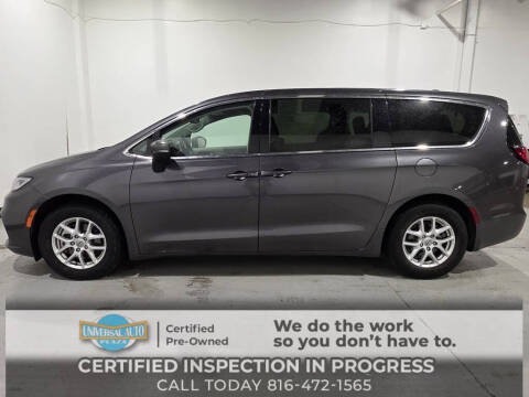 2023 Chrysler Pacifica Touring L