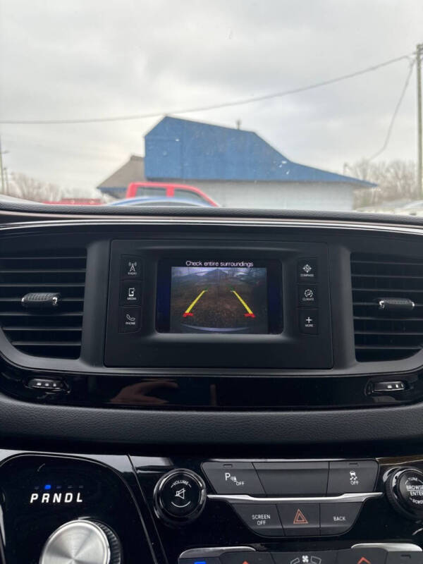 2017 Chrysler Pacifica LX