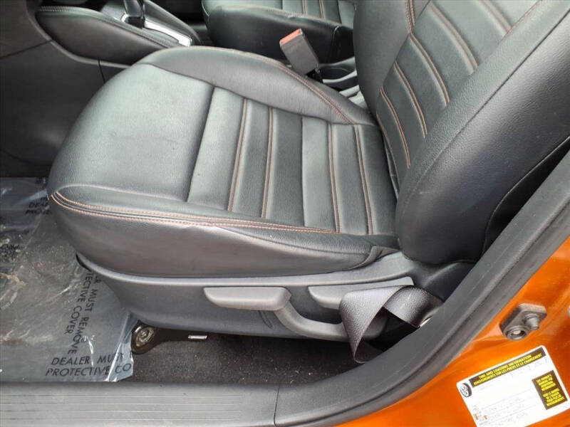 2019 Nissan Kicks SR