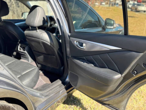 2014 Infiniti Q50 Premium