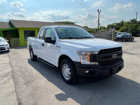 2018 Ford F-150 for sale at RODRIGUEZ MOTORS CO. in Houston TX