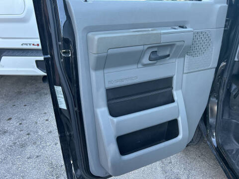 2014 Ford E-Series E-150